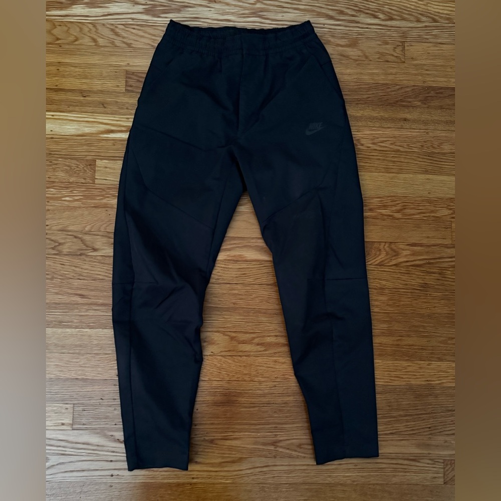 Nike Cargo Tech Pant Black - size Small